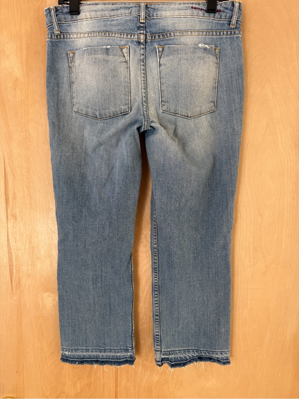 Alice + Olivia "Good" Low-Rise Cropped Jeans | Released Hem | 28 - Picture 8 of 14